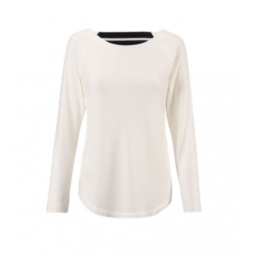 Cabi Center tee 2019